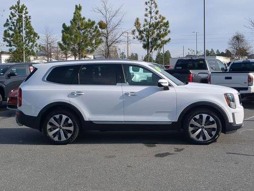 2022 Kia Telluride S