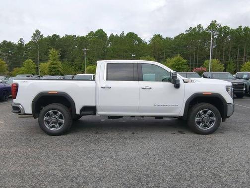 2025 GMC Sierra 2500 SLT