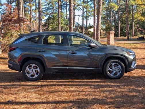 2023 Hyundai TUCSON SE
