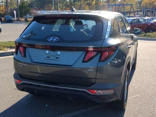 2023 Hyundai TUCSON SE