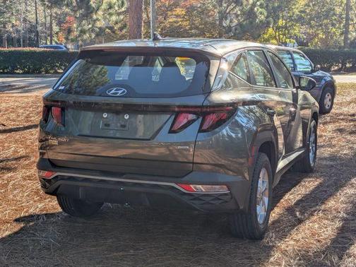 2023 Hyundai TUCSON SE