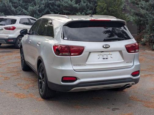 2020 Kia Sorento EX