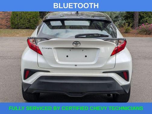 Blizzard Pearl 2019 Toyota C-HR XLE