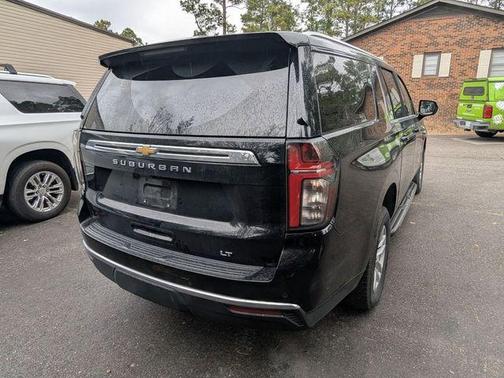 2024 Chevrolet Suburban LT