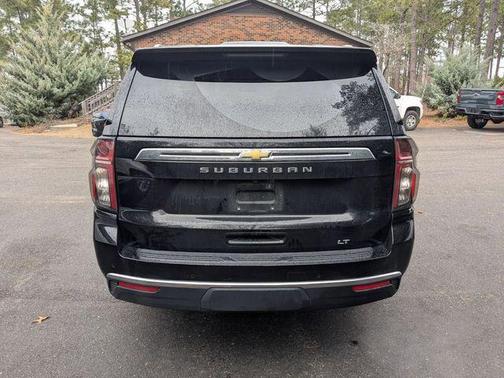 2024 Chevrolet Suburban LT