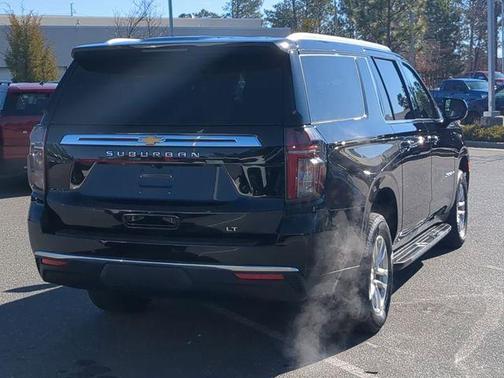 2024 Chevrolet Suburban LT