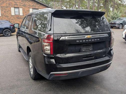 2024 Chevrolet Suburban LT