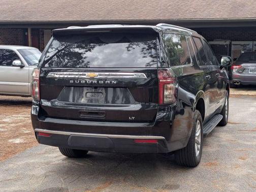 2024 Chevrolet Suburban LT