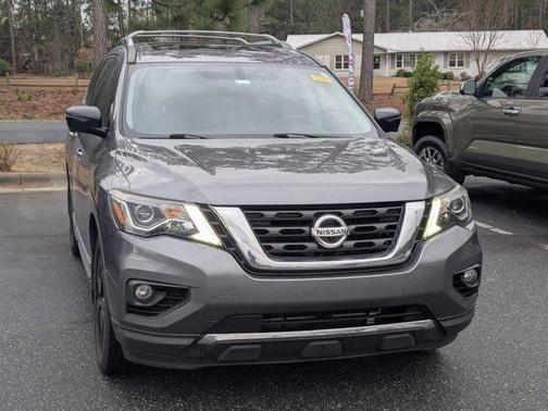 2017 Nissan Pathfinder Platinum