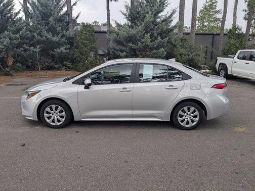 Classic Silver Metallic 2024 Toyota Corolla LE