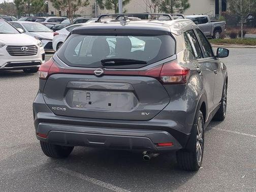 2023 Nissan Kicks SV