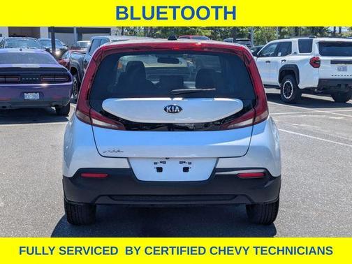 Sparkling Silver 2020 Kia Soul LX