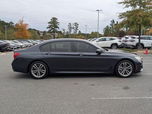 2016 BMW 740 i