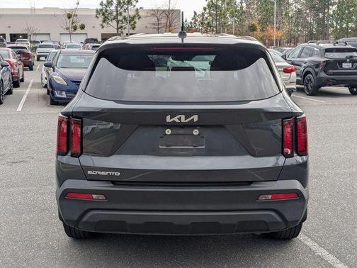 2023 Kia Sorento LX