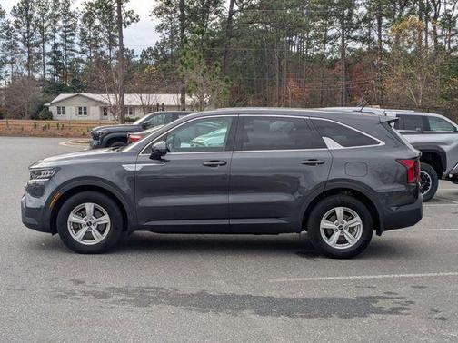 2023 Kia Sorento LX