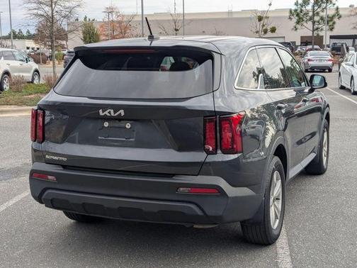 2023 Kia Sorento LX