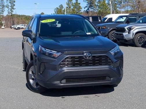2022 Toyota RAV4 XLE