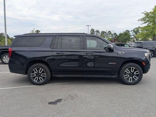 Midnight Blue Metallic 2024 GMC Yukon XL AT4