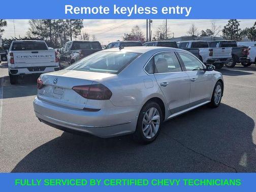 2018 Volkswagen Passat 2.0T SE