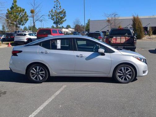 2023 Nissan Versa 1.6 SV
