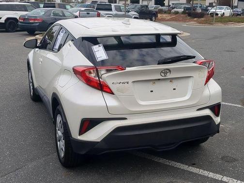 2021 Toyota C-HR LE