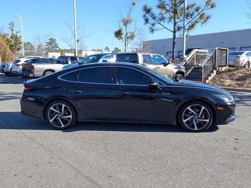 2022 Hyundai SONATA SEL Plus