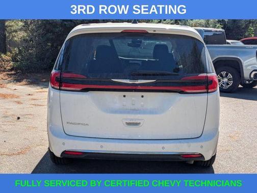 Bright White Clearcoat 2023 Chrysler Pacifica Touring-L