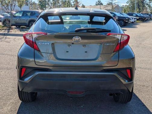 2021 Toyota C-HR XLE