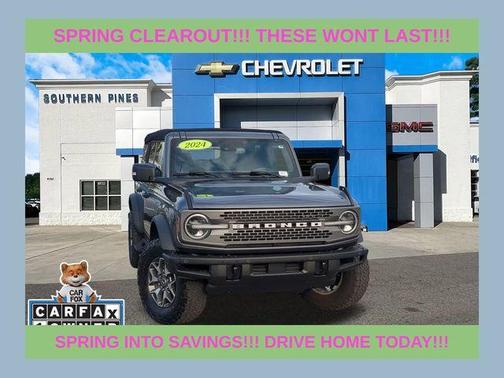Gray Metallic 2024 Ford Bronco Badlands