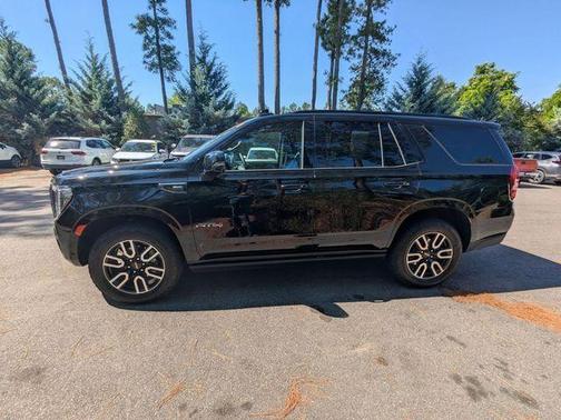 Onyx Black 2023 GMC Yukon AT4
