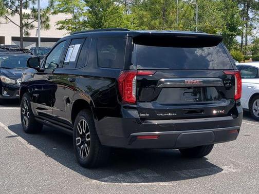 Onyx Black 2023 GMC Yukon AT4