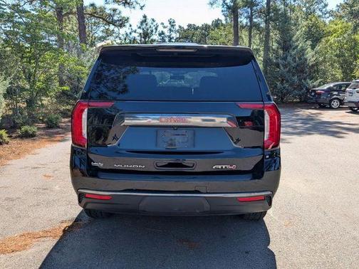 Onyx Black 2023 GMC Yukon AT4