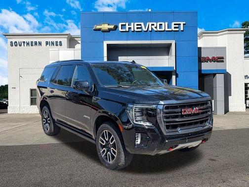 Onyx Black 2023 GMC Yukon AT4