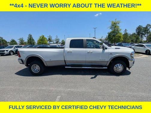 Bright White Clearcoat 2019 RAM 3500 Laramie