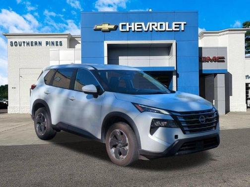 Pearl 2024 Nissan Rogue SV