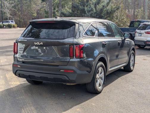 2023 Kia Sorento LX