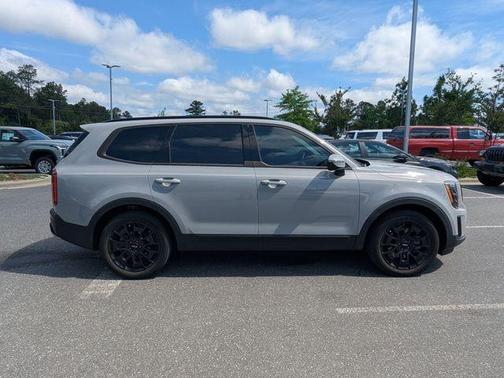 Wolf Gray 2022 Kia Telluride SX