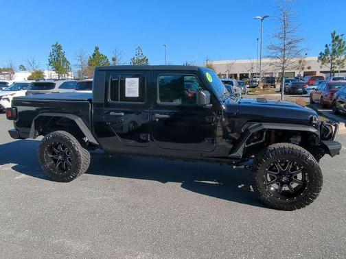 2020 Jeep Gladiator Sport