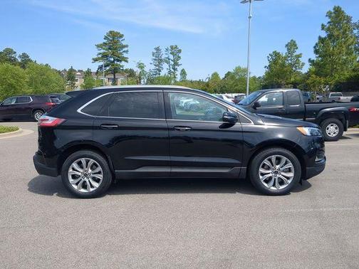 Black Metallic 2024 Ford Edge Titanium