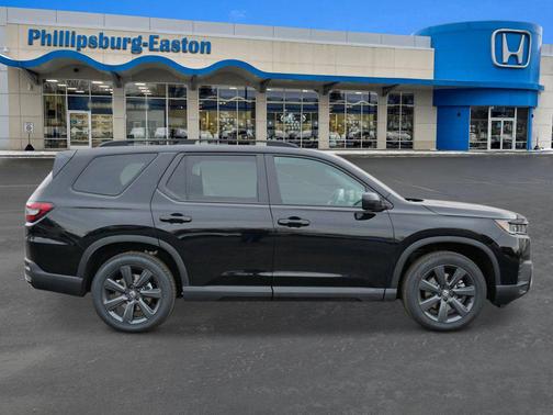 Crystal Black Pearl 2026 Honda Pilot Sport AWD