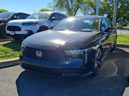 Crystal Black Pearl 2023 Honda Accord Hybrid Sport