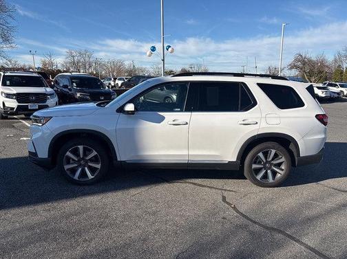 2024 Honda Pilot Touring 8-Passenger