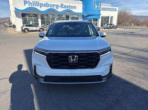 2024 Honda Pilot Touring 8-Passenger