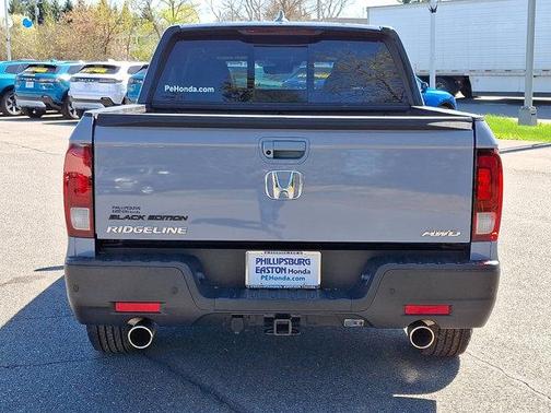 2023 Honda Ridgeline Black