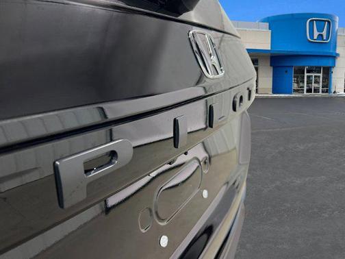 2025 Honda Pilot Elite AWD