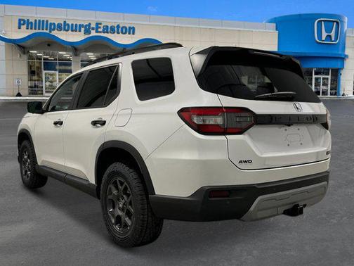 2025 Honda Pilot TrailSport AWD