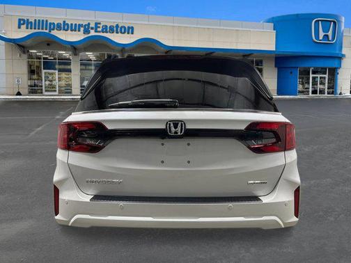 2025 Honda Odyssey Touring Auto