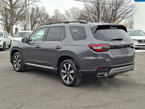 2023 Honda Pilot Elite AWD