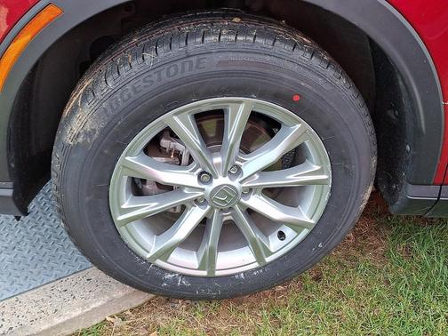 Radiant Red Metallic   Rn 2024 Honda CR-V EX AWD