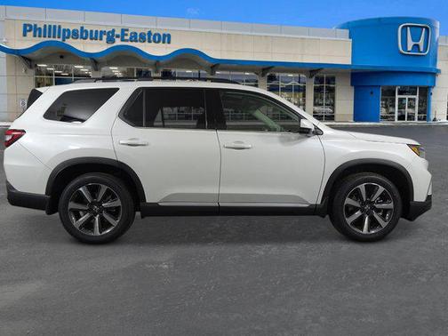 2025 Honda Pilot Elite AWD